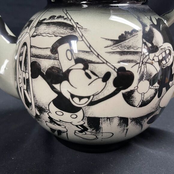 Disney Showcase Collection Teapot Cardew Design Steamboat Willie Tea Coffee - Picture 2 of 10